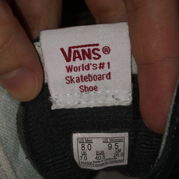 GENTLY USED VANS - Picture 2 of 2